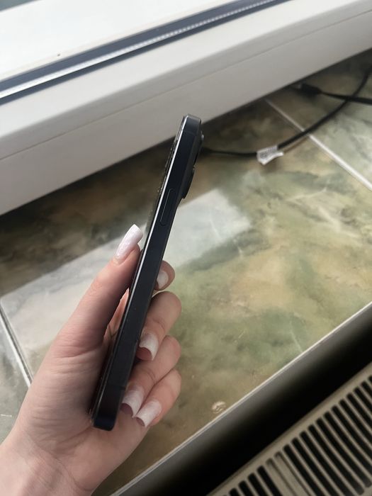 Vand / Schimb iPhone 15 pro BLUE