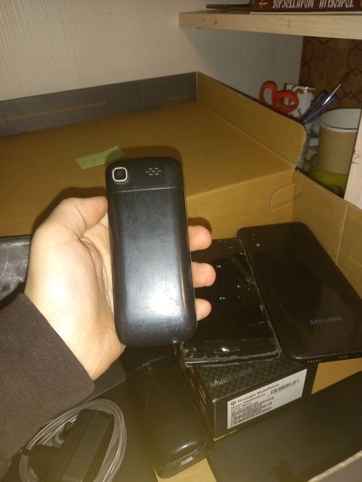 Кнопочный телефон