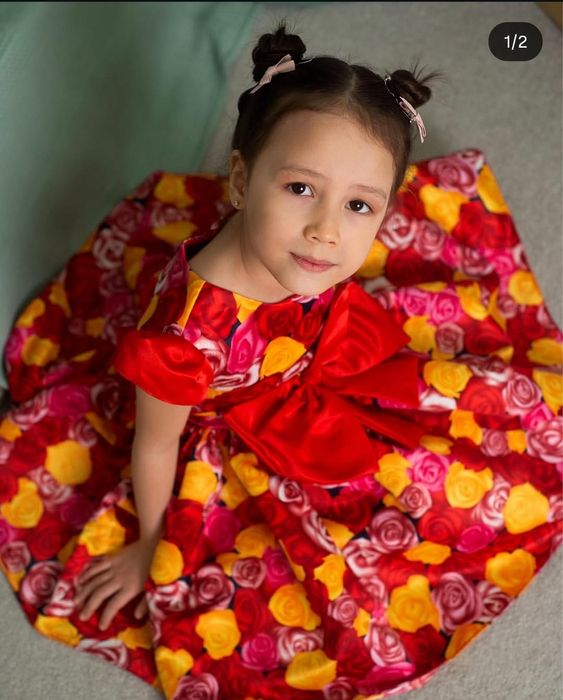 Продажа детских платьев (оптом)