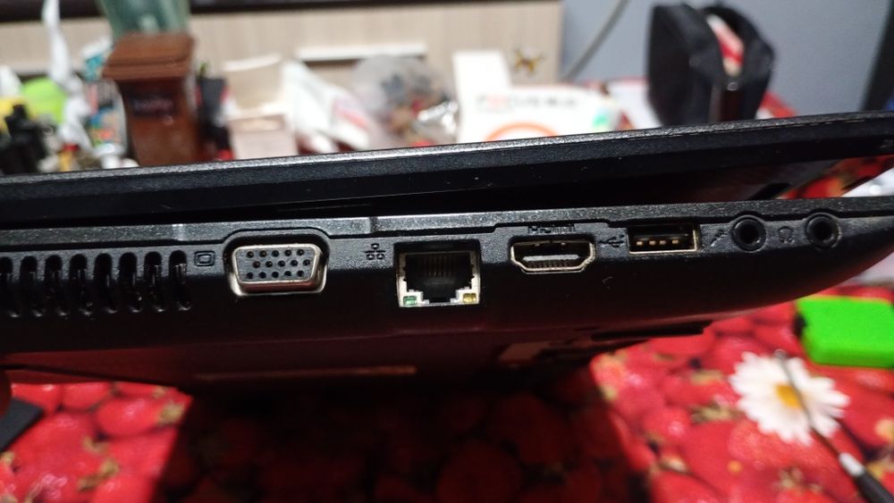 Лаптоп Acer eMachines e642G за части