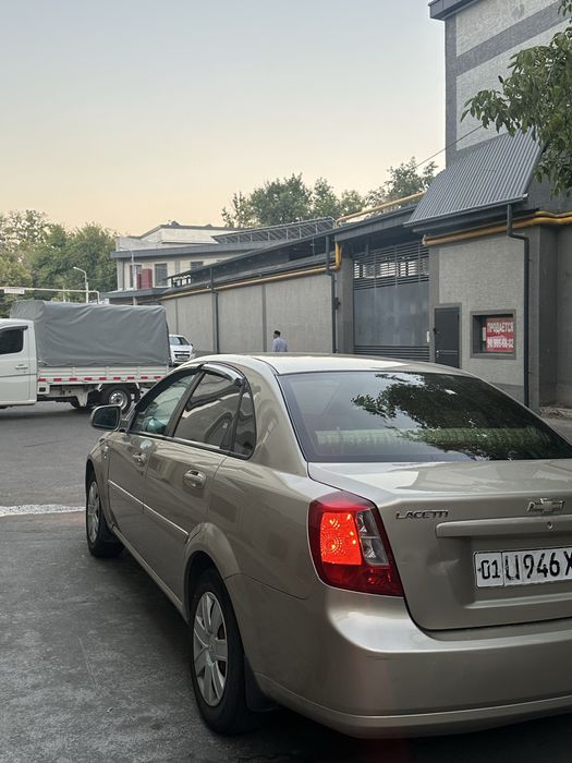 Продам Chevrolet Gentra, 2015, M/T, Safari.