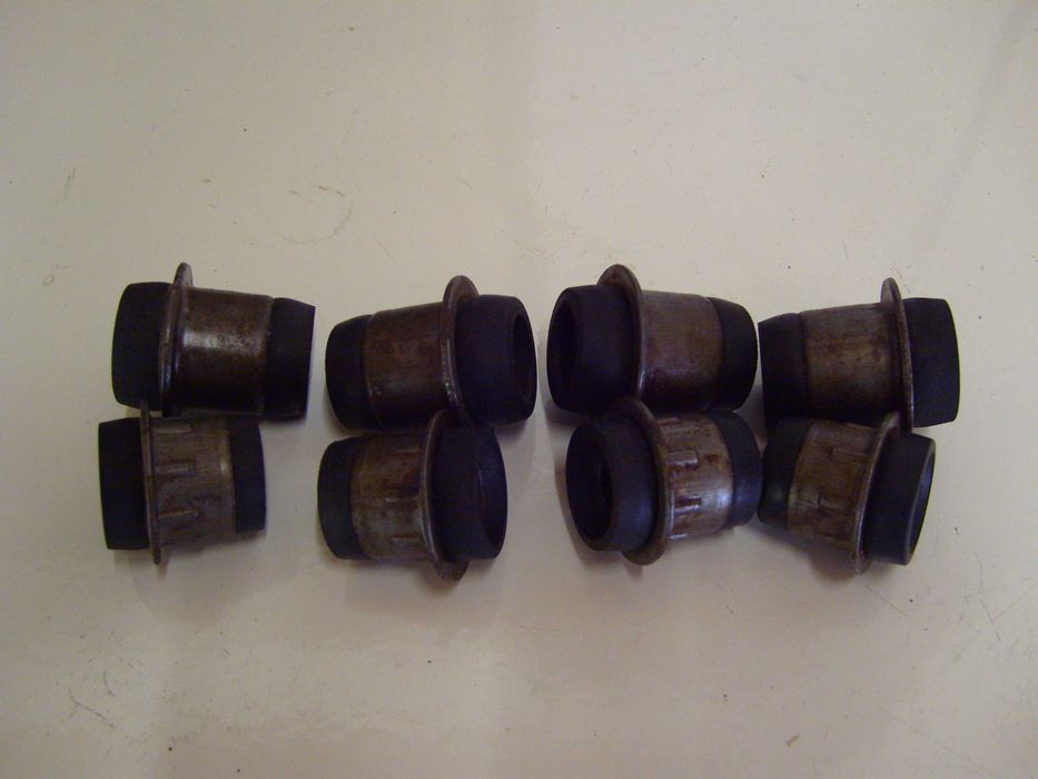 Основа задна броня за FORD FOCUS, каре, селенови втулки за ВАЗ.