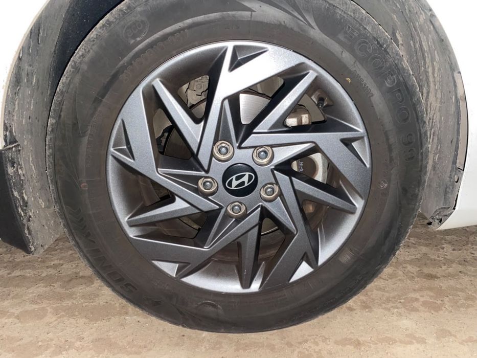 Автошины для Hyundai Elantra