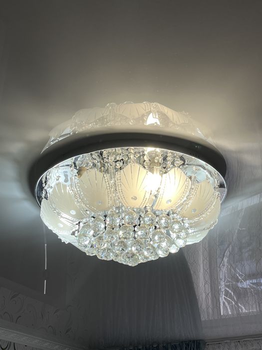 продам бу люстру