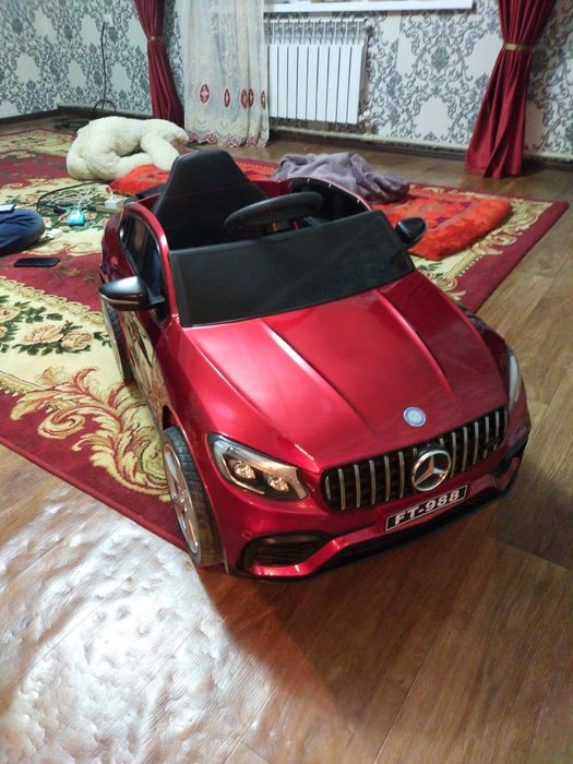 Машинка детская на аккумуляторе