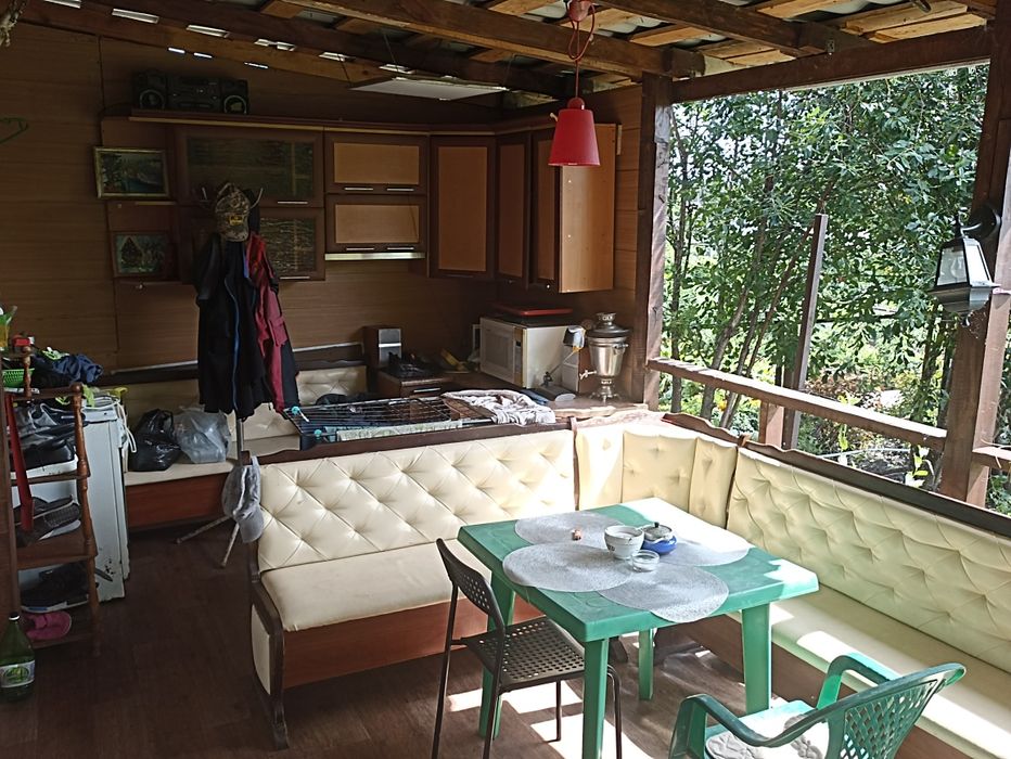 Продам 2-х эт. дачу на Пестром