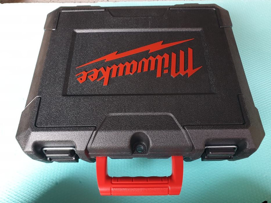 Milwaukee M18 безчетков