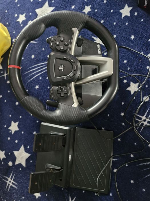 Vând placa video si volan cu pedale, sau la schimb pe monitor gaming!