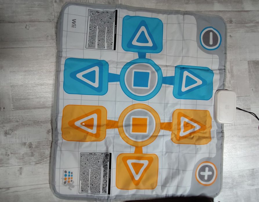 Nintendo Wii family trainer (dance mat)