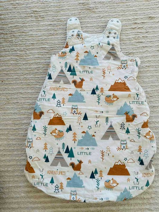 Детски дрехи на различни марки и различни размери