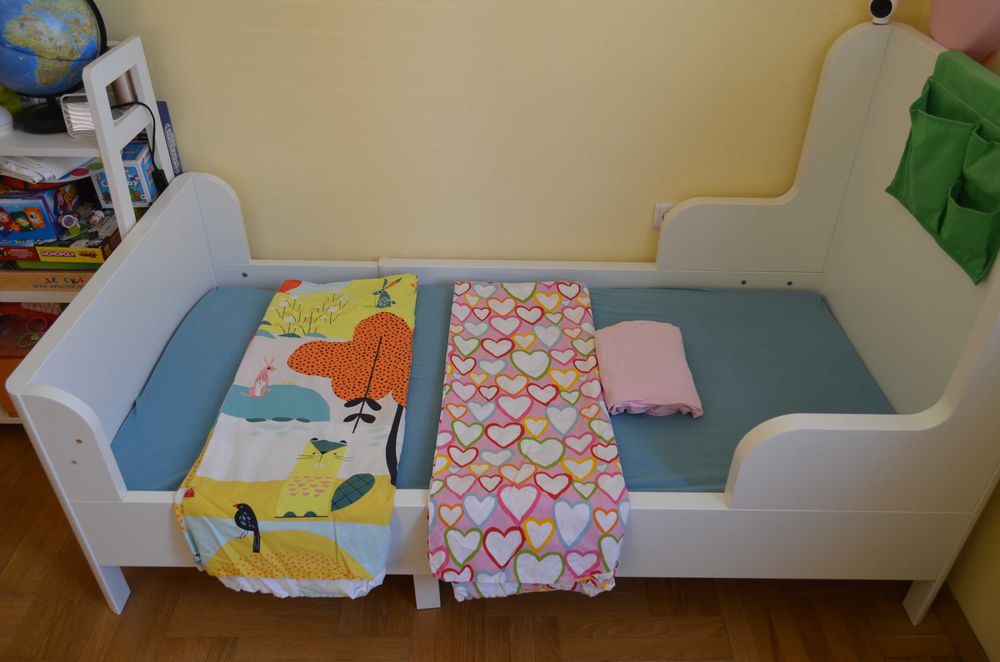 Детско разтегателно легло BUSUNGE - IKEA, 90x138 до 200 см, бяло.