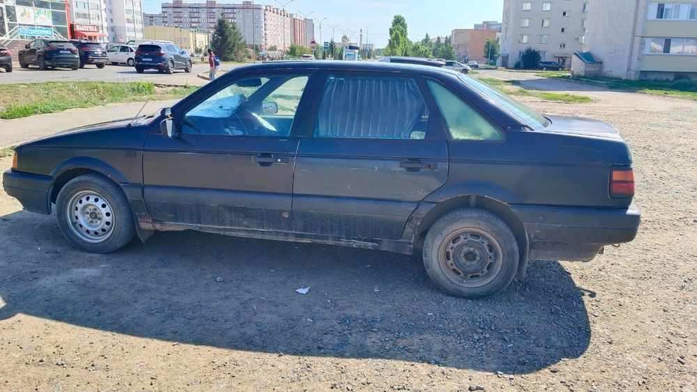 Продам Passat b3 седан