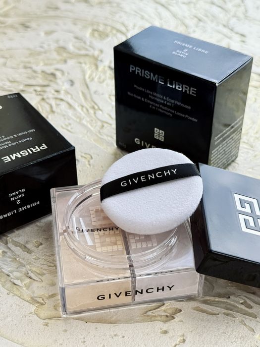 Пудра Givenchy расыпчатая