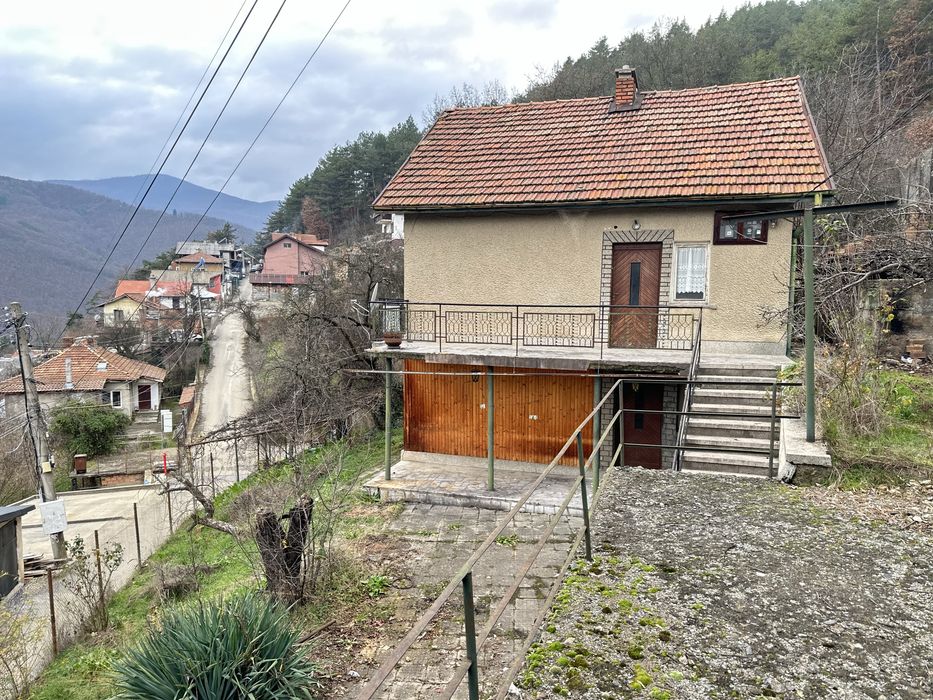 Продава се Къща в Своге - 65 кв.м за 743 €/кв.м - Снимка #1