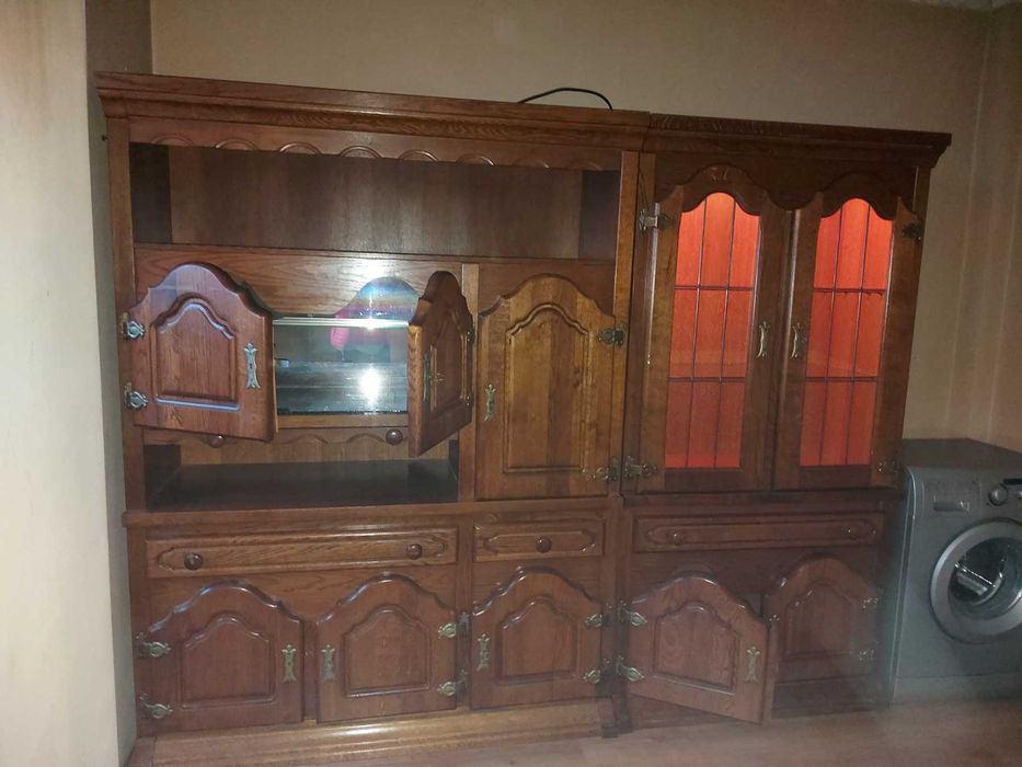 Шкаф от масивно дърво, ра