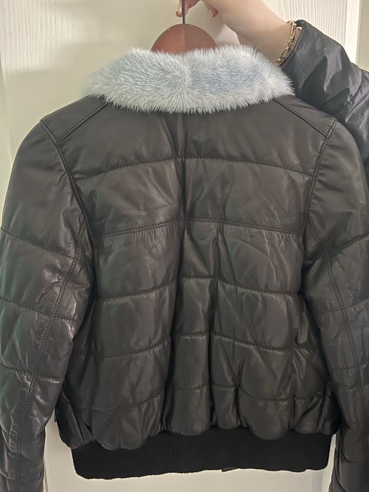 Дамско кожено яке Gucci с косъм яка