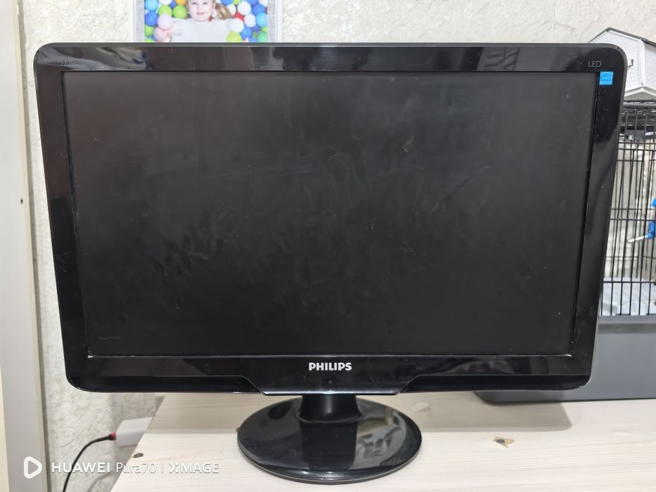 Продам Philips 222EL2SB/00