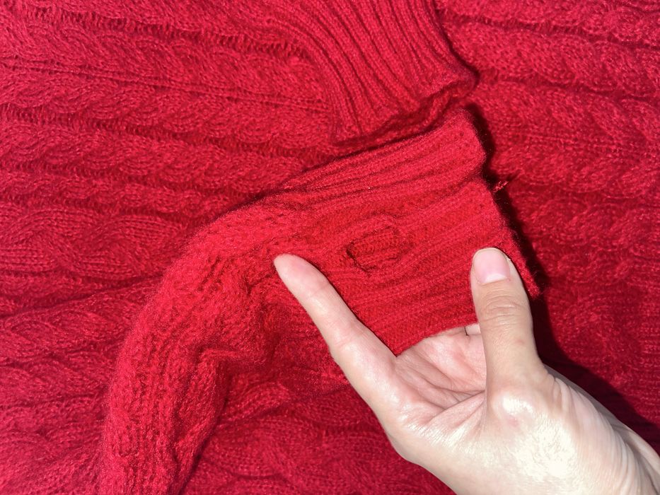 Ayollar uchun sviter