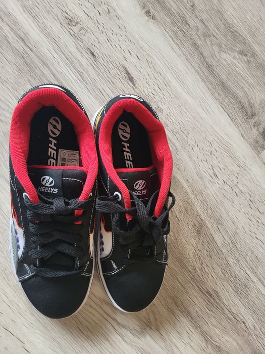 Adidași cu Role Heelys X Hot Wheels marimea 38