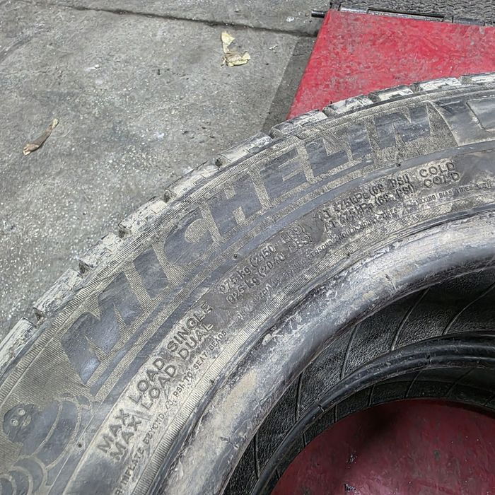 2x 205/65/16C VARA MICHELIN Stare excelenta