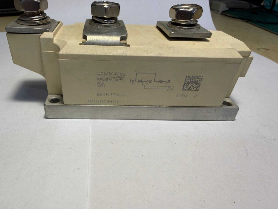 IGBT modul, diod most, tiristor, lcd ekran, touch sensor.