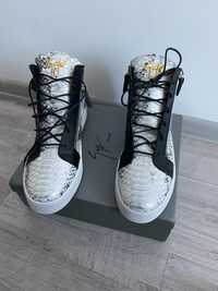 Giuseppe zanotti sale 44