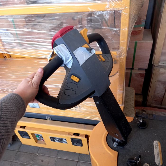 Штаблер ручная кара електичский самоходная