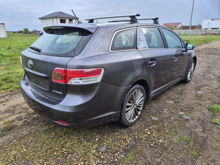 Dezmembrez Toyota Avensis T27 1.8B 2ZR 2009-2016
