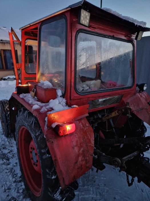 U 445 dt  tractor. 4x4  Stare perfecta