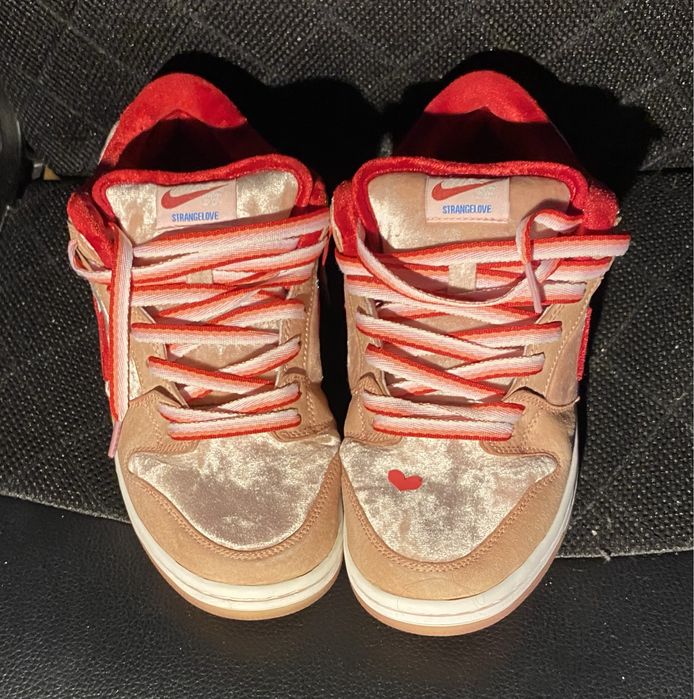 strangelove dunks cu sticker adidasi