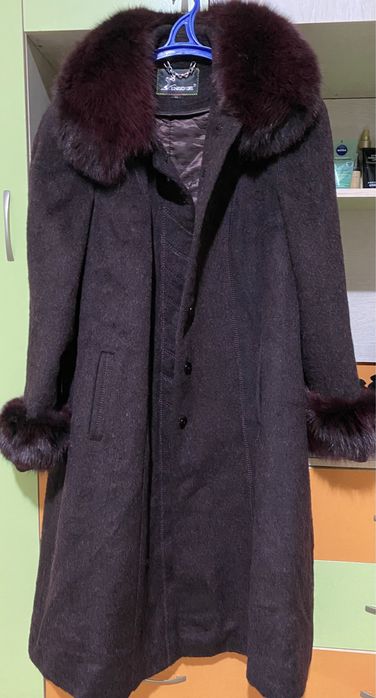 Женское пальто с мехом
