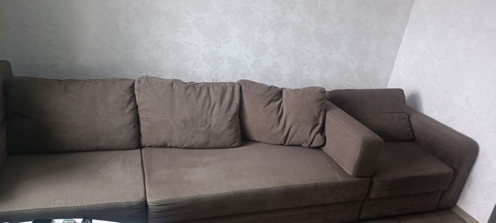 Продам диван 3.4 метра длина