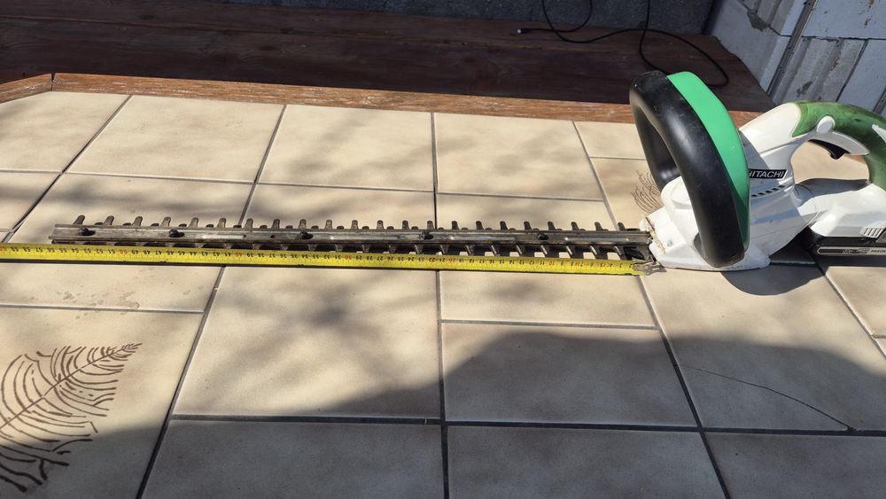 Foarfeca de gard hikoki, trimmer gard viu hikoki