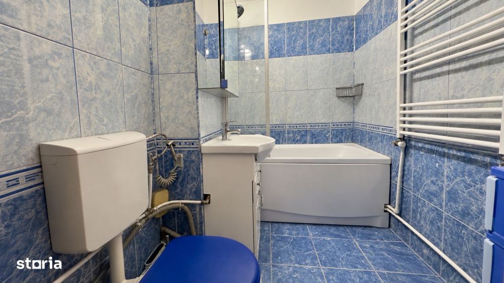 Apartament 4 camere, etaj intermediar, zona CET – ideal pentru famil