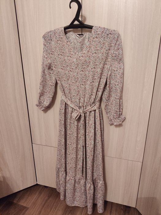 Продам платья 46-48рр