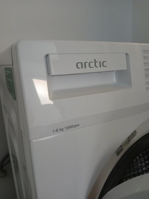 Masina de spălat rufe Arctic