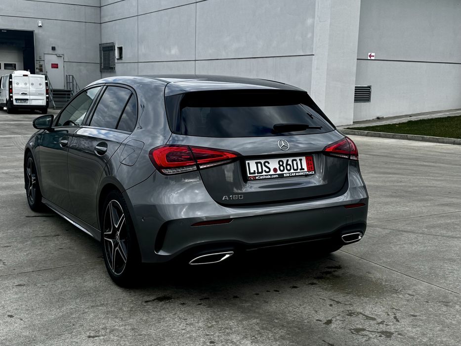 Mercedes A 180 AMG Pack camere 360 ambientale