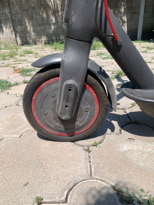 Продам электросамокат  xiaomi