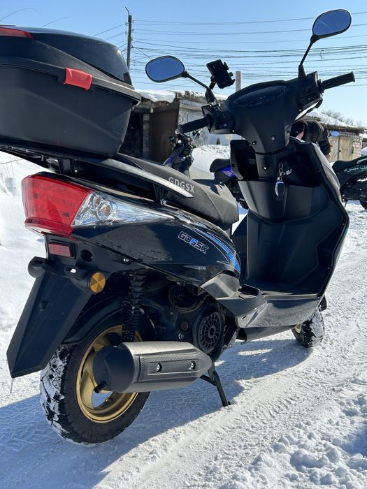 новый мопед м8.