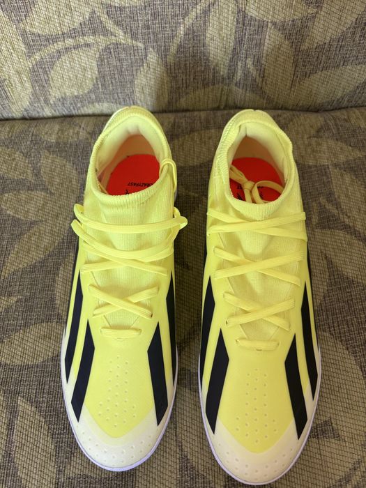 Футболни обувки за зала Adidas X Crazyfast League