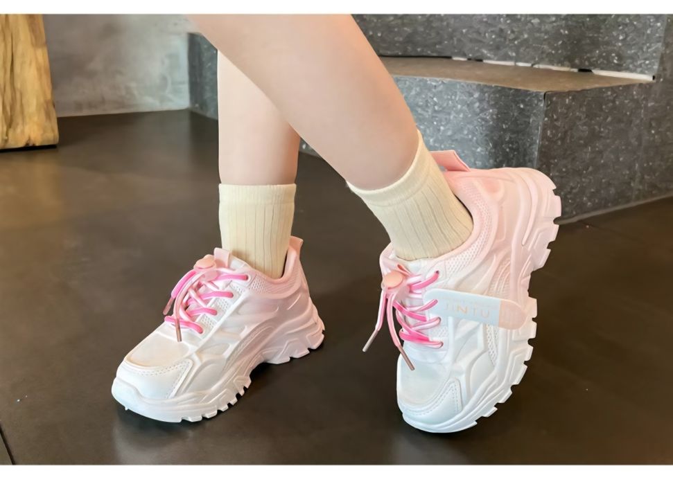 Продам новые кроссовки р.30