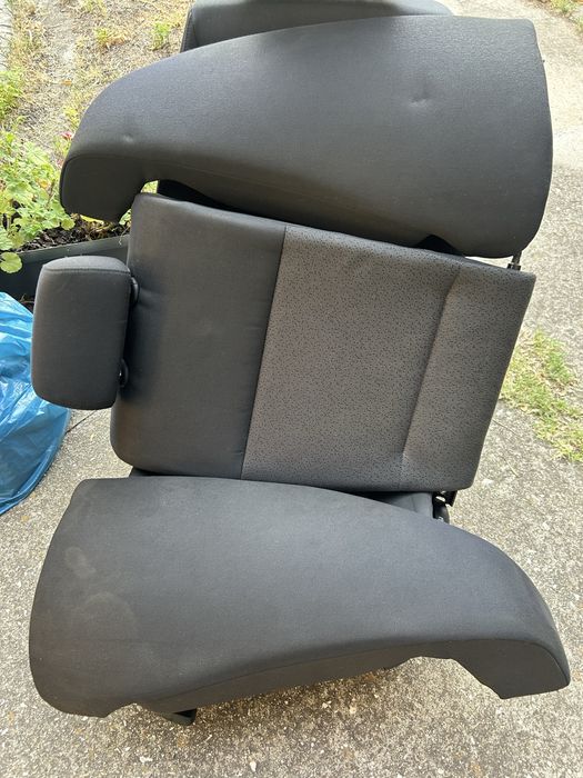 Салон за БМВ BMW E90