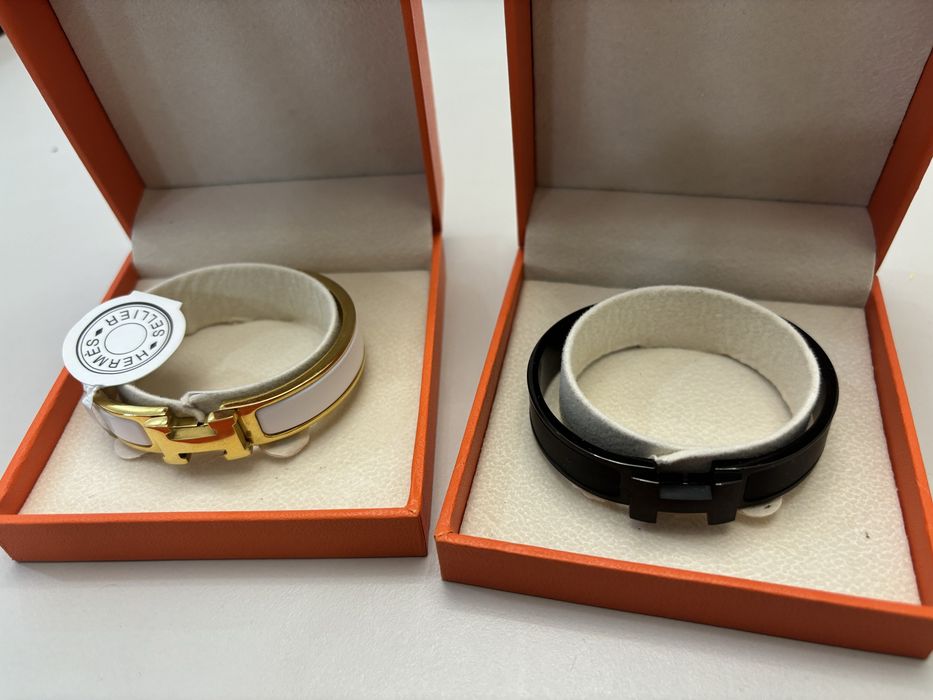 Дамски гривни Hermes