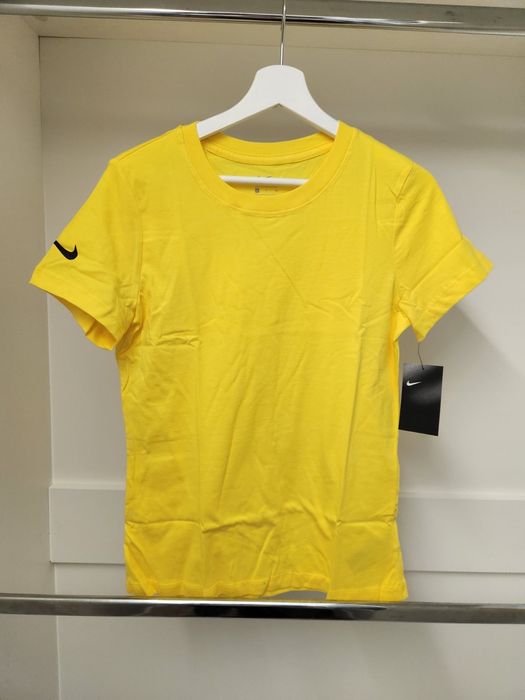 Nike Performance дамска тениска