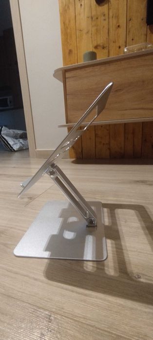 Подставка под ноутбук