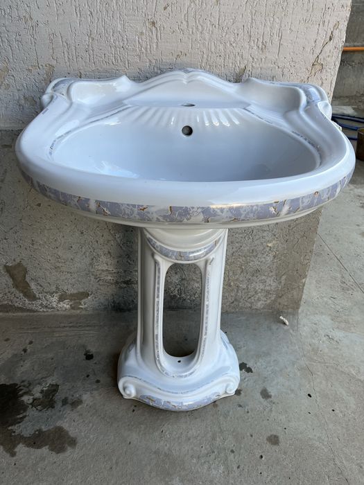 Раковина со сместителем