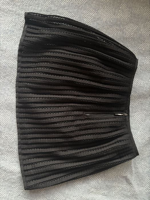 Момичешка черна пола