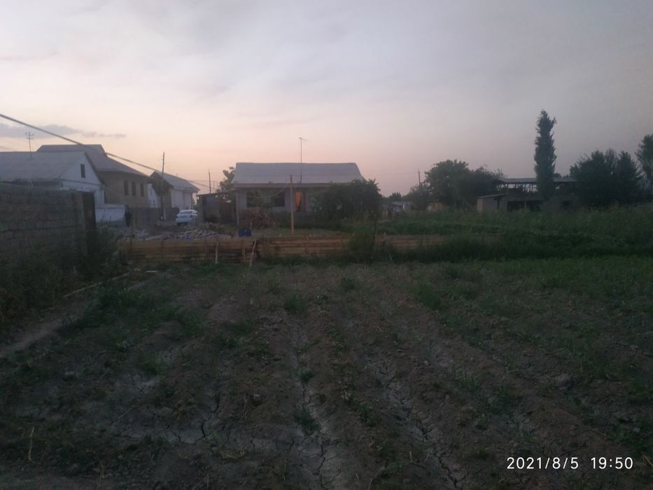 10 сотих ер нурафшон шахар якинида