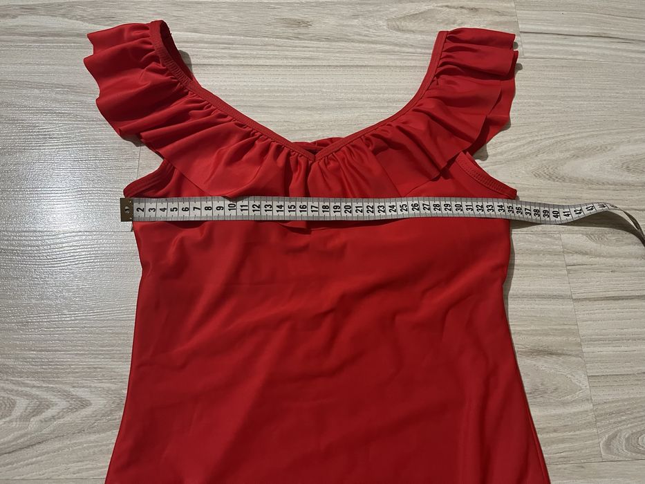 Продавям цял бански Defacto, размер S