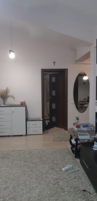 Vand apartament 2 camere